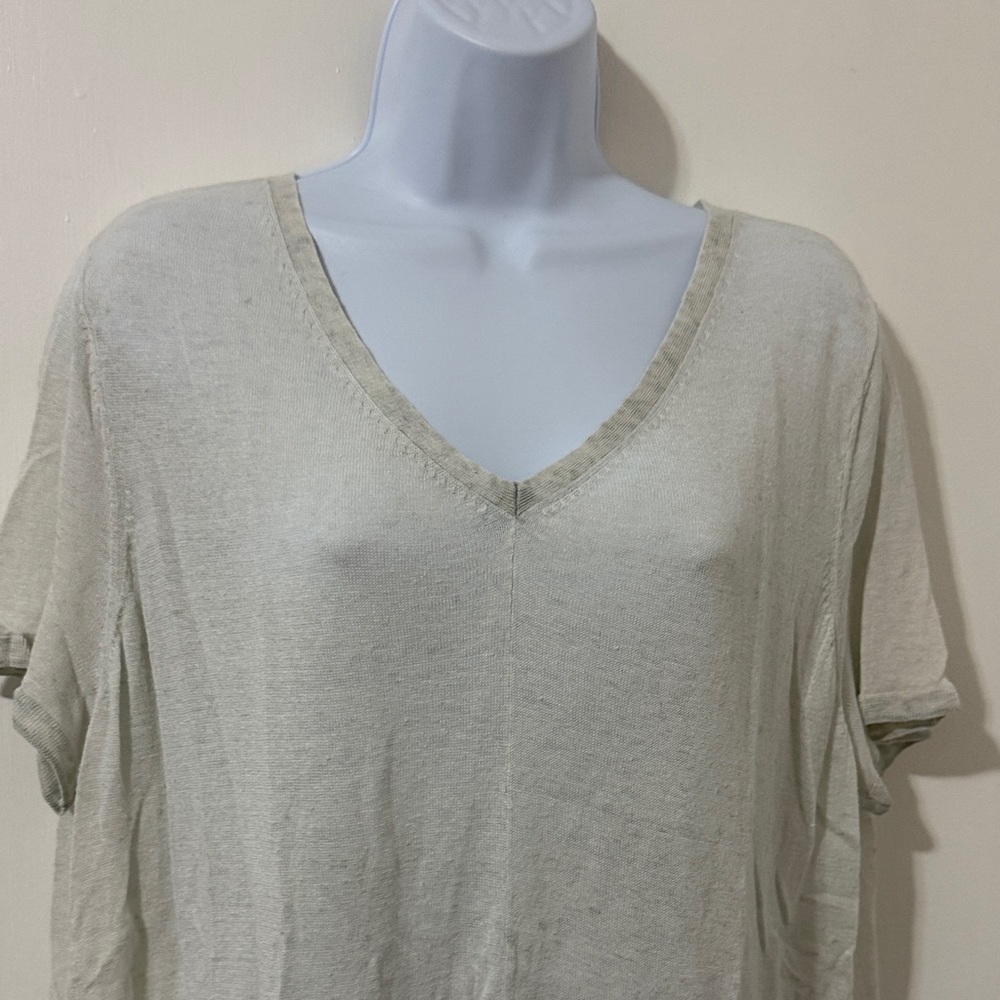 Eileen Fisher Tri-Blend Cream-Gray V-Neck Short Sleeve Top - Picture 2 of 15
